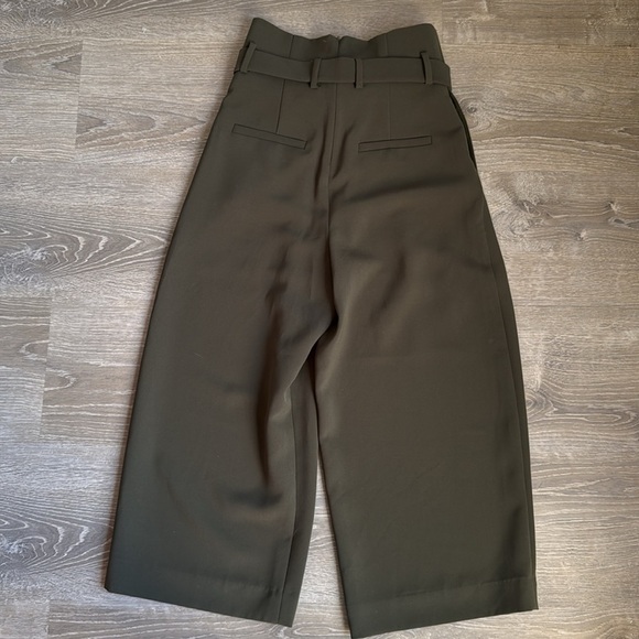 COS green  belted paper-bag cropped trousers 4 - Picture 3 of 13